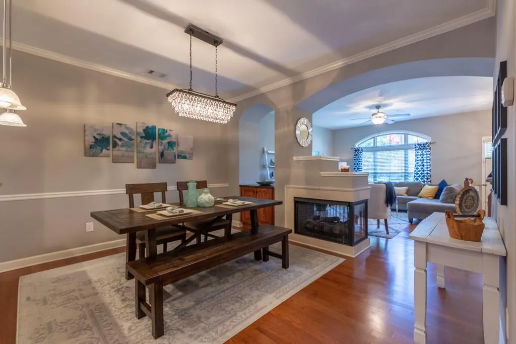 7290 Glisten Avenue Unit 94, Atlanta, Georgia 30328, 3 Bedrooms Bedrooms, ,3 BathroomsBathrooms,Residential,Sold,7290 Glisten Avenue Unit 94,6038177