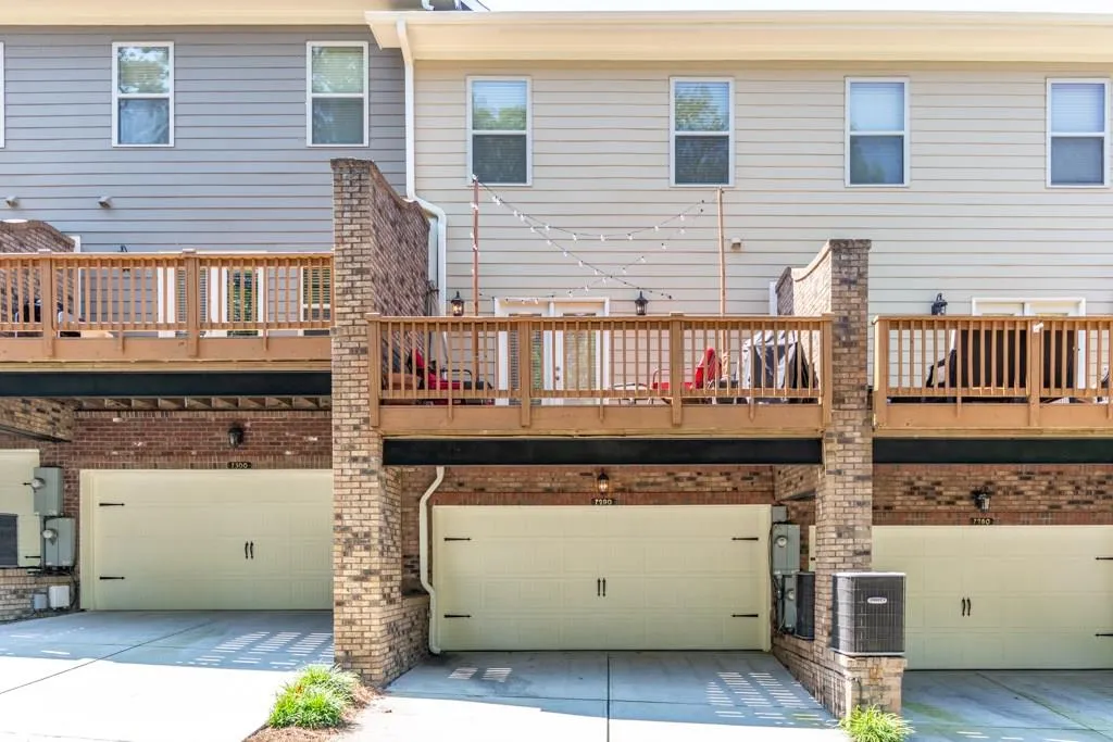 7290 Glisten Avenue Unit 94, Atlanta, Georgia 30328, 3 Bedrooms Bedrooms, ,3 BathroomsBathrooms,Residential,Sold,7290 Glisten Avenue Unit 94,6038177