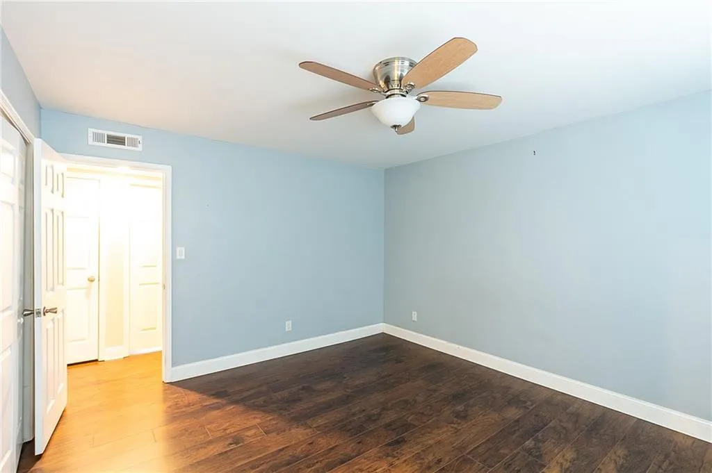 6980 Roswell Road Unit A4, Atlanta, Georgia 30328, 3 Bedrooms Bedrooms, ,2 BathroomsBathrooms,Residential,Sold,6980 Roswell Road Unit A4,6986744