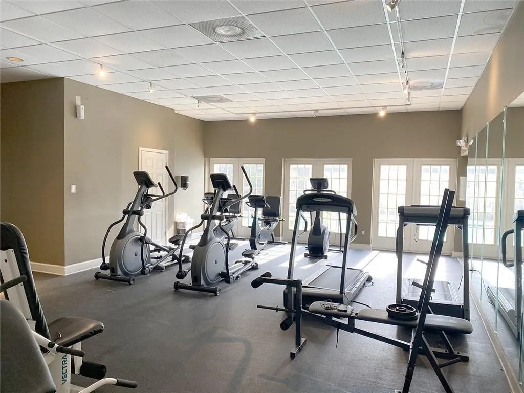 6980 Roswell Road Unit A4, Atlanta, Georgia 30328, 3 Bedrooms Bedrooms, ,2 BathroomsBathrooms,Residential,Sold,6980 Roswell Road Unit A4,6986744