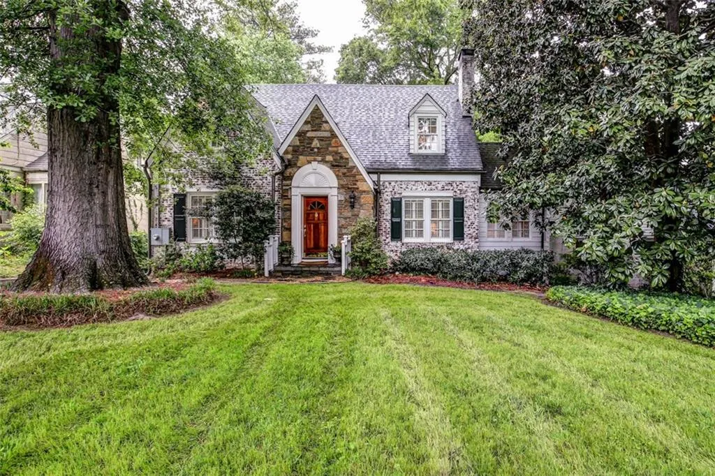 542 E Wesley Road Ne, Atlanta, Georgia 30305, 3 Bedrooms Bedrooms, ,3 BathroomsBathrooms,Residential,Sold,542 E Wesley Road Ne,5838488