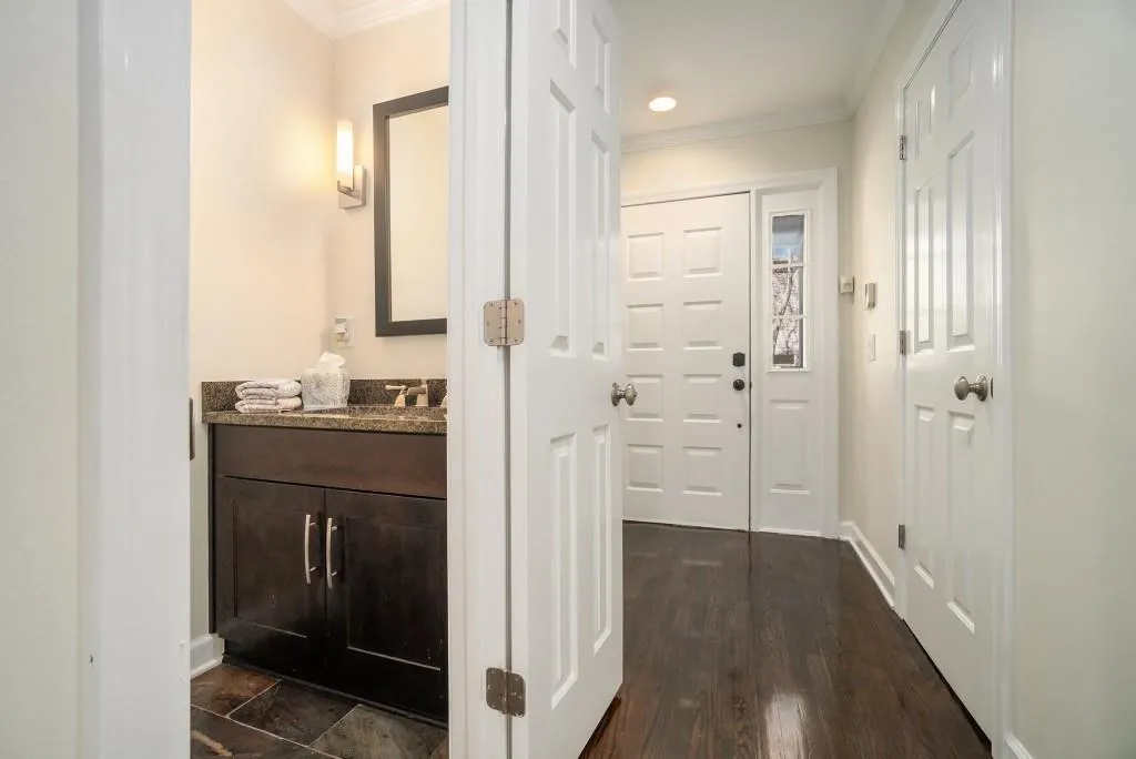 Powder Room