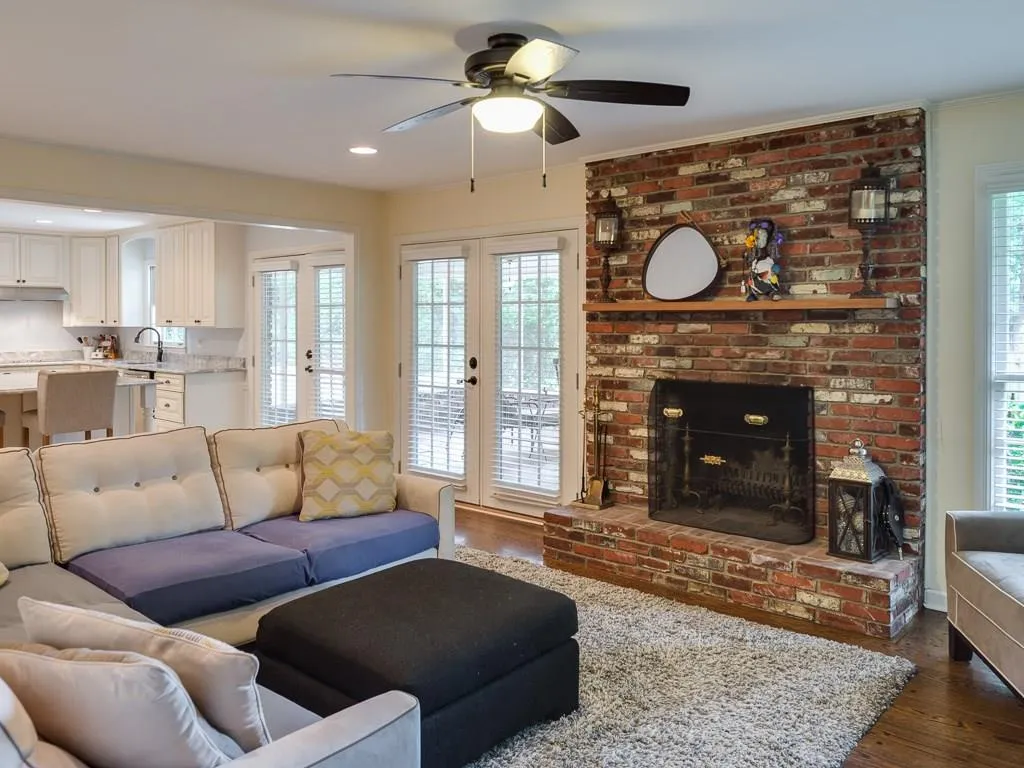4775 Brinkley Lane, Sandy Springs, Georgia 30342, 3 Bedrooms Bedrooms, ,2 BathroomsBathrooms,Residential,Sold,4775 Brinkley Lane,6028344