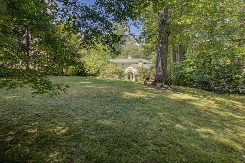 776 Wellesley Drive Nw, Atlanta, Georgia 30305, 4 Bedrooms Bedrooms, ,3 BathroomsBathrooms,Residential,For Sale,776 Wellesley Drive Nw,7622528
