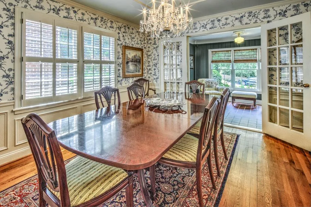 776 Wellesley Drive Nw, Atlanta, Georgia 30305, 4 Bedrooms Bedrooms, ,3 BathroomsBathrooms,Residential,For Sale,776 Wellesley Drive Nw,7622528