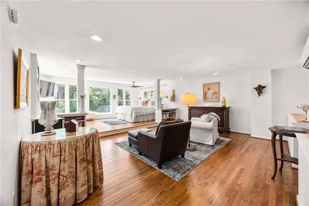 522 Trabert Avenue Nw, Atlanta, Georgia 30309, 3 Bedrooms Bedrooms, ,2 BathroomsBathrooms,Residential,For Sale,522 Trabert Avenue Nw,7638338