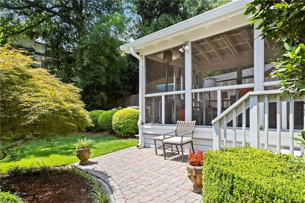 522 Trabert Avenue Nw, Atlanta, Georgia 30309, 3 Bedrooms Bedrooms, ,2 BathroomsBathrooms,Residential,For Sale,522 Trabert Avenue Nw,7638338