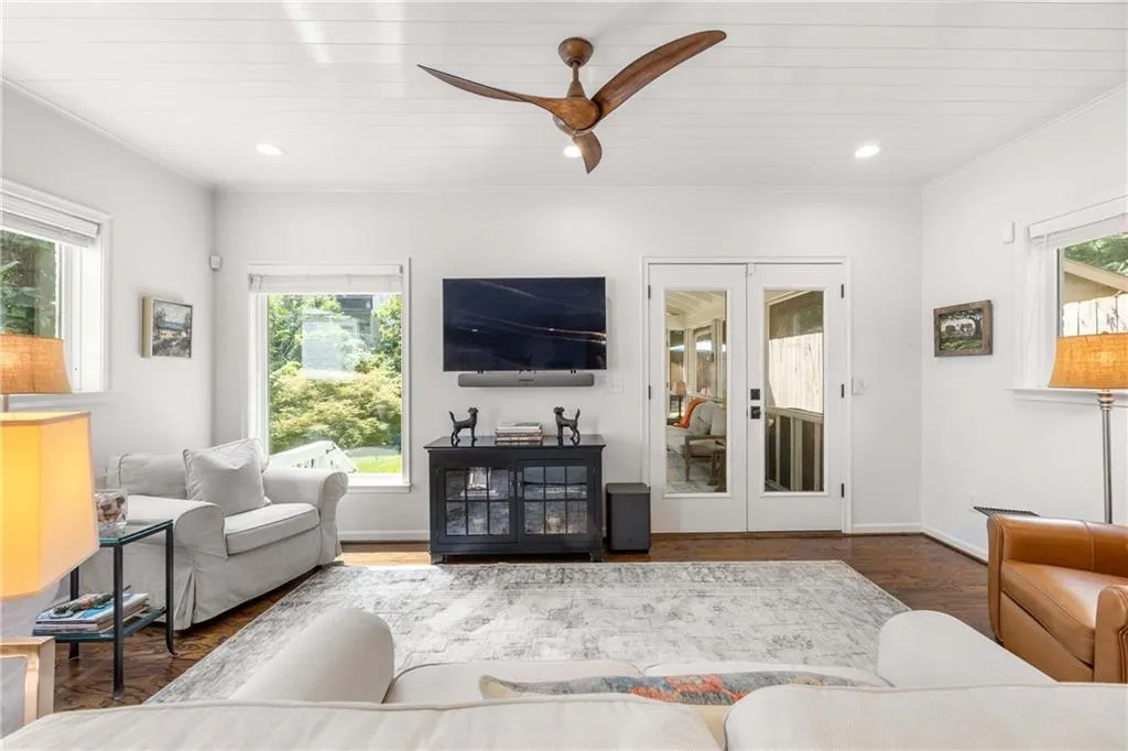 522 Trabert Avenue Nw, Atlanta, Georgia 30309, 3 Bedrooms Bedrooms, ,2 BathroomsBathrooms,Residential,For Sale,522 Trabert Avenue Nw,7638338