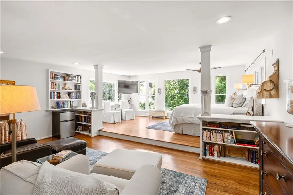 522 Trabert Avenue Nw, Atlanta, Georgia 30309, 3 Bedrooms Bedrooms, ,2 BathroomsBathrooms,Residential,For Sale,522 Trabert Avenue Nw,7638338