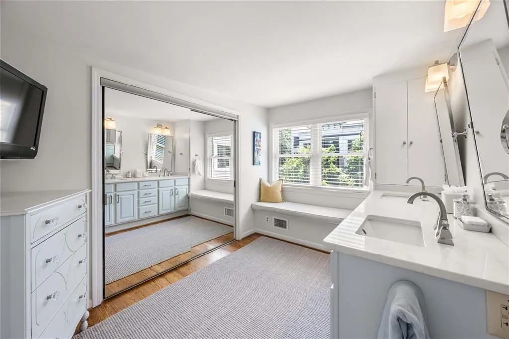 522 Trabert Avenue Nw, Atlanta, Georgia 30309, 3 Bedrooms Bedrooms, ,2 BathroomsBathrooms,Residential,For Sale,522 Trabert Avenue Nw,7638338