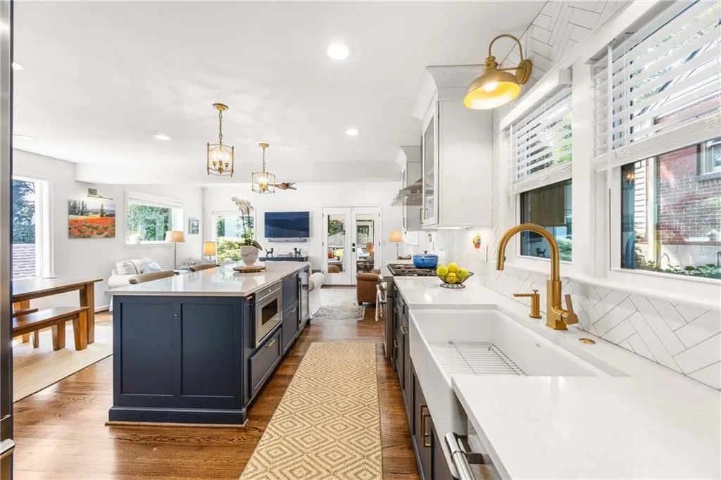 522 Trabert Avenue Nw, Atlanta, Georgia 30309, 3 Bedrooms Bedrooms, ,2 BathroomsBathrooms,Residential,For Sale,522 Trabert Avenue Nw,7638338