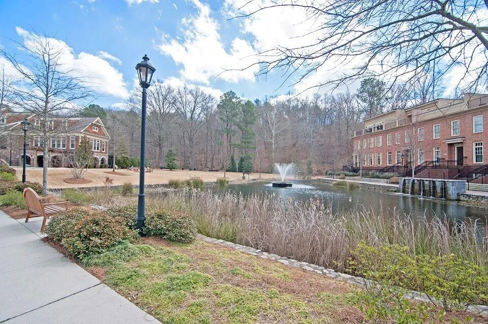 200 River Vista Drive Unit 103, Atlanta, Georgia 30339, 2 Bedrooms Bedrooms, ,2 BathroomsBathrooms,Residential,Sold,200 River Vista Drive Unit 103,5657510