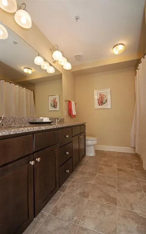 200 River Vista Drive Unit 103, Atlanta, Georgia 30339, 2 Bedrooms Bedrooms, ,2 BathroomsBathrooms,Residential,Sold,200 River Vista Drive Unit 103,5657510