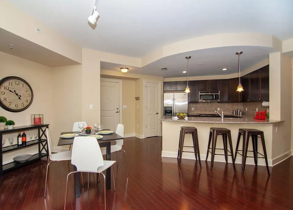 200 River Vista Drive Unit 103, Atlanta, Georgia 30339, 2 Bedrooms Bedrooms, ,2 BathroomsBathrooms,Residential,Sold,200 River Vista Drive Unit 103,5657510