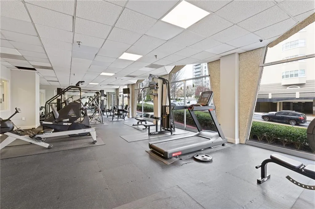2479 Peachtree Road Ne Unit 402, Atlanta, Georgia 30305, 1 Bedroom Bedrooms, 0 ,1 BathroomBathrooms,Residential,For Sale,2479 Peachtree Road Ne Unit 402,7698266