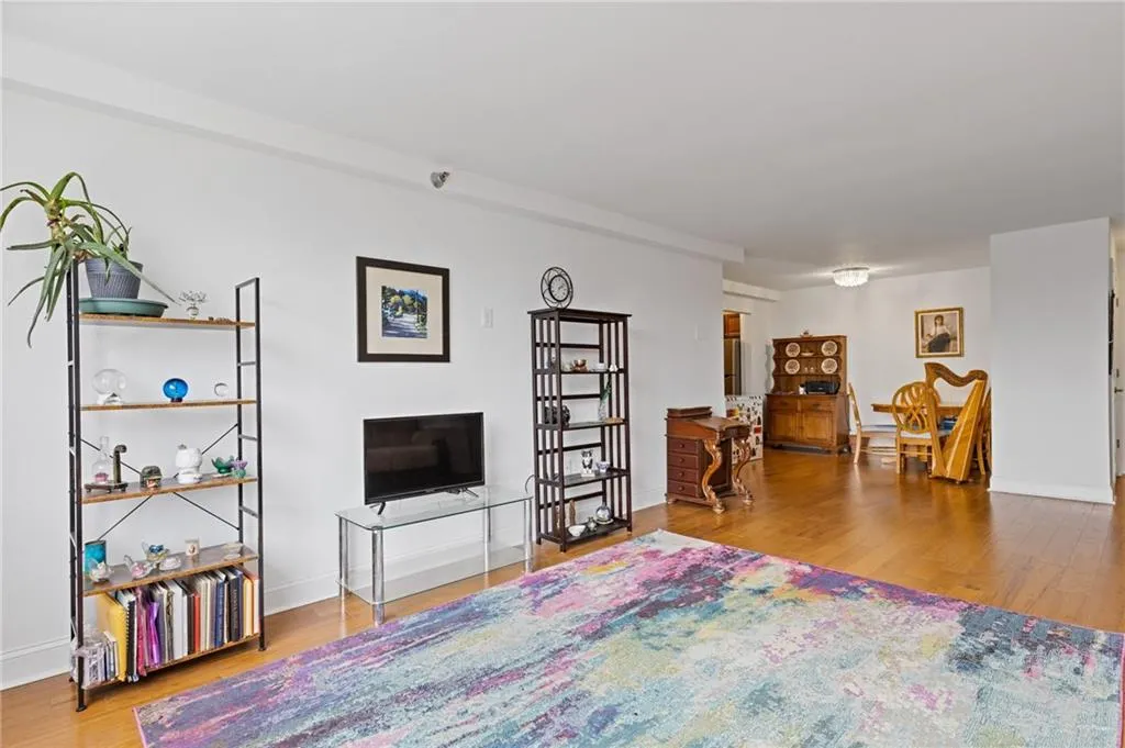 2479 Peachtree Road Ne Unit 402, Atlanta, Georgia 30305, 1 Bedroom Bedrooms, 0 ,1 BathroomBathrooms,Residential,For Sale,2479 Peachtree Road Ne Unit 402,7698266
