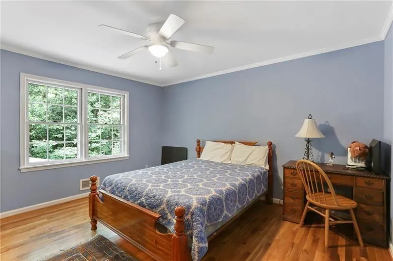 570 Bridgewater Drive, Sandy Springs, Georgia 30328, 6 Bedrooms Bedrooms, ,4 BathroomsBathrooms,Residential,Sold,570 Bridgewater Drive,6736734