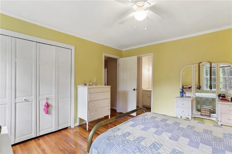 570 Bridgewater Drive, Sandy Springs, Georgia 30328, 6 Bedrooms Bedrooms, ,4 BathroomsBathrooms,Residential,Sold,570 Bridgewater Drive,6736734