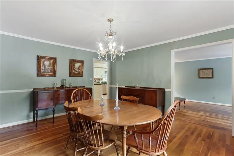 570 Bridgewater Drive, Sandy Springs, Georgia 30328, 6 Bedrooms Bedrooms, ,4 BathroomsBathrooms,Residential,Sold,570 Bridgewater Drive,6736734