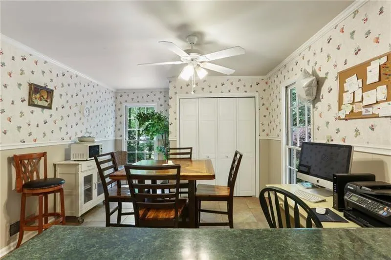 570 Bridgewater Drive, Sandy Springs, Georgia 30328, 6 Bedrooms Bedrooms, ,4 BathroomsBathrooms,Residential,Sold,570 Bridgewater Drive,6736734