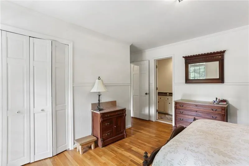 570 Bridgewater Drive, Sandy Springs, Georgia 30328, 6 Bedrooms Bedrooms, ,4 BathroomsBathrooms,Residential,Sold,570 Bridgewater Drive,6736734