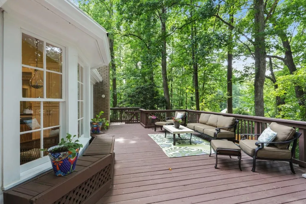 350 Thornwood Drive, Sandy Springs, Georgia 30328, 4 Bedrooms Bedrooms, ,4 BathroomsBathrooms,Residential,Sold,350 Thornwood Drive,6582777
