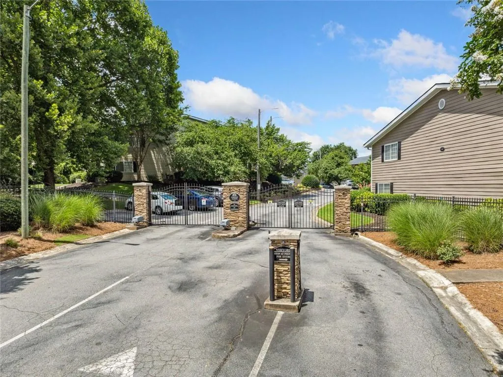 1468 Briarwood Road Ne Unit 406, Brookhaven, Georgia 30319, 1 Bedroom Bedrooms, ,1 BathroomBathrooms,Residential,For Sale,1468 Briarwood Road Ne Unit 406,7604215