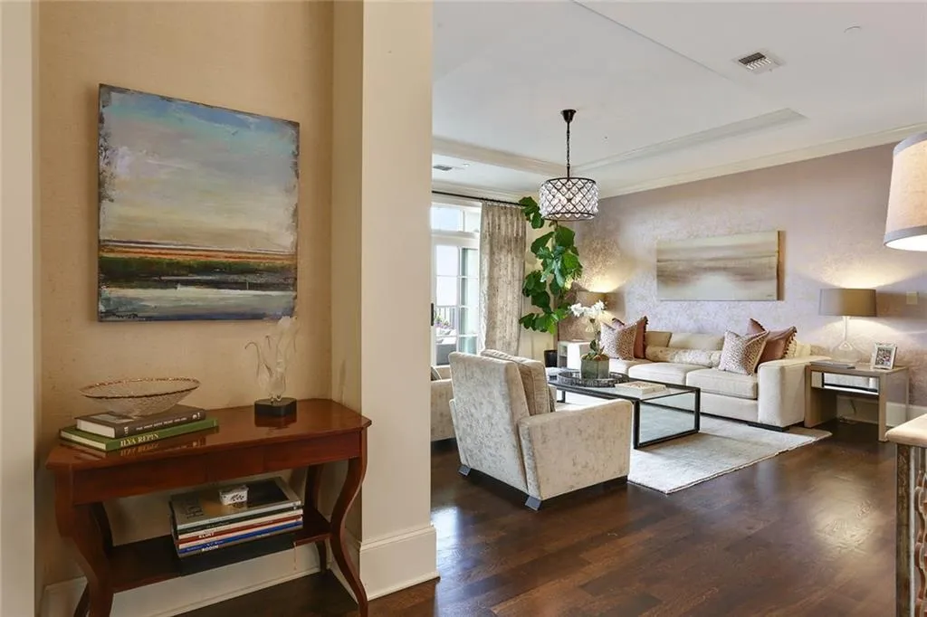 2700 Paces Ferry Road Se Unit 305, Atlanta, Georgia 30339, 2 Bedrooms Bedrooms, ,2 BathroomsBathrooms,Residential,Sold,2700 Paces Ferry Road Se Unit 305,5968497