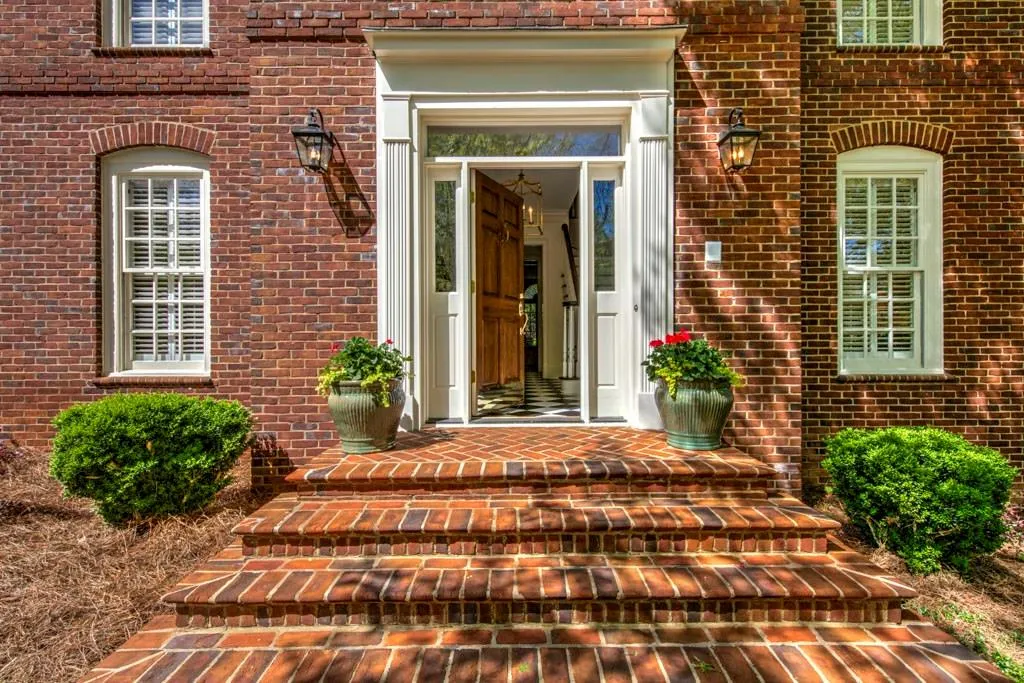 20 Old Maryland Chase, Sandy Springs, Georgia 30327, 5 Bedrooms Bedrooms, ,4 BathroomsBathrooms,Residential,Sold,20 Old Maryland Chase,5999136