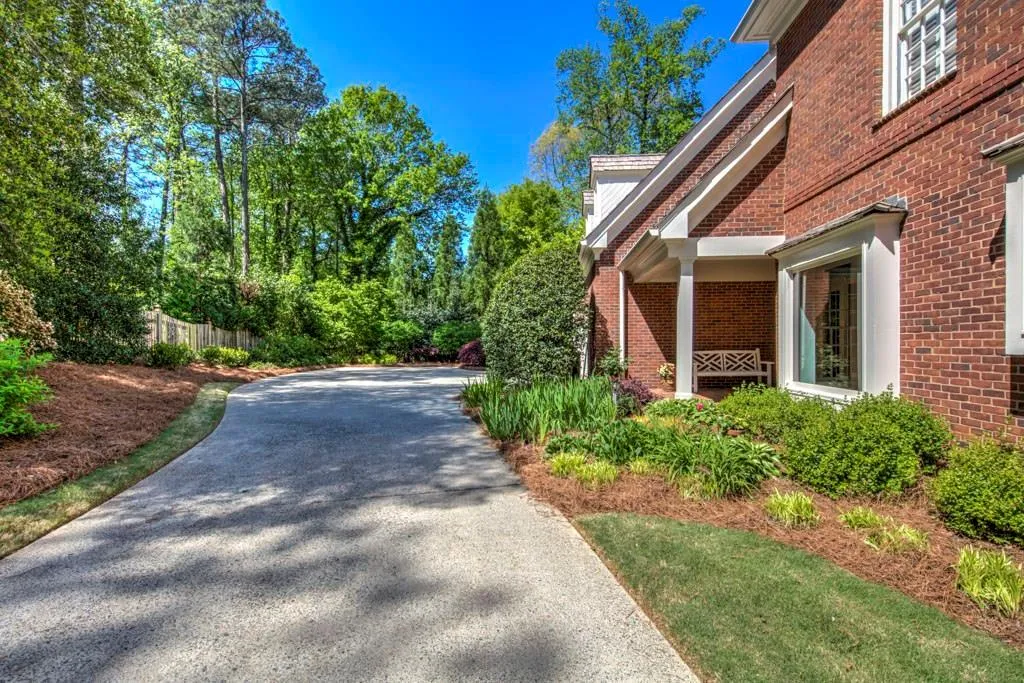 20 Old Maryland Chase, Sandy Springs, Georgia 30327, 5 Bedrooms Bedrooms, ,4 BathroomsBathrooms,Residential,Sold,20 Old Maryland Chase,5999136