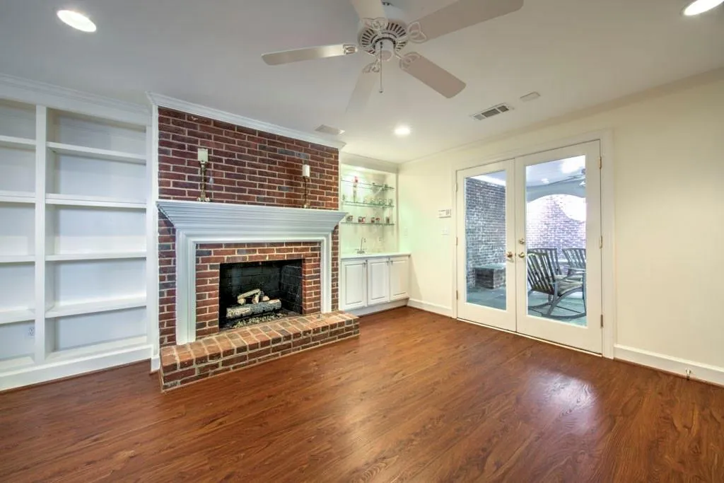 20 Old Maryland Chase, Sandy Springs, Georgia 30327, 5 Bedrooms Bedrooms, ,4 BathroomsBathrooms,Residential,Sold,20 Old Maryland Chase,5999136