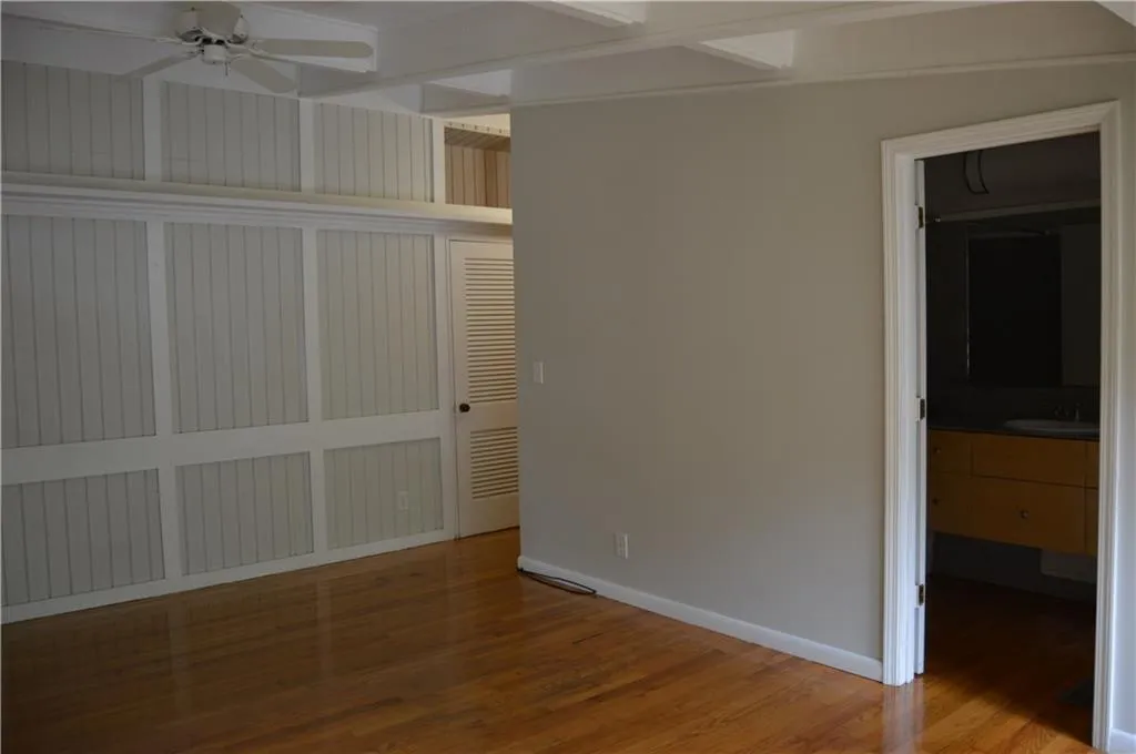 6408 Cherry Tree Lane, Sandy Springs, Georgia 30328, 3 Bedrooms Bedrooms, ,3 BathroomsBathrooms,Residential,Sold,6408 Cherry Tree Lane,5711128