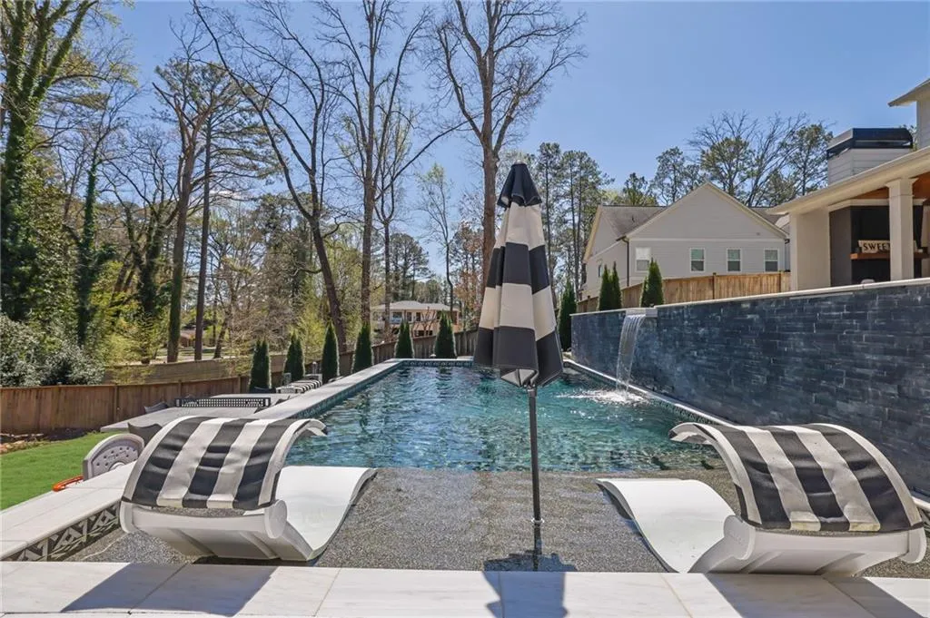 5849 Long Island Drive Nw, Atlanta, Georgia 30328, 6 Bedrooms Bedrooms, ,4 BathroomsBathrooms,Residential,For Sale,5849 Long Island Drive Nw,7737501