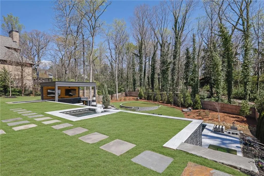 5849 Long Island Drive Nw, Atlanta, Georgia 30328, 6 Bedrooms Bedrooms, ,4 BathroomsBathrooms,Residential,For Sale,5849 Long Island Drive Nw,7737501