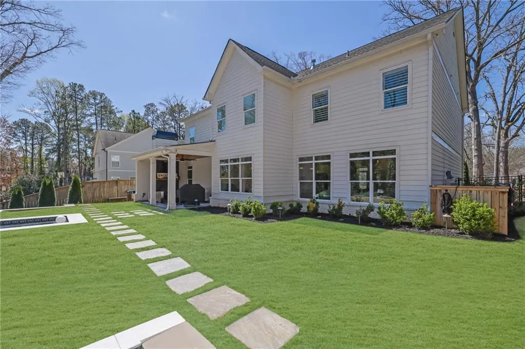 5849 Long Island Drive Nw, Atlanta, Georgia 30328, 6 Bedrooms Bedrooms, ,4 BathroomsBathrooms,Residential,For Sale,5849 Long Island Drive Nw,7737501