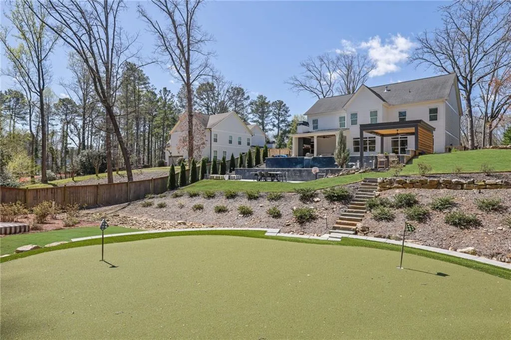 5849 Long Island Drive Nw, Atlanta, Georgia 30328, 6 Bedrooms Bedrooms, ,4 BathroomsBathrooms,Residential,For Sale,5849 Long Island Drive Nw,7737501