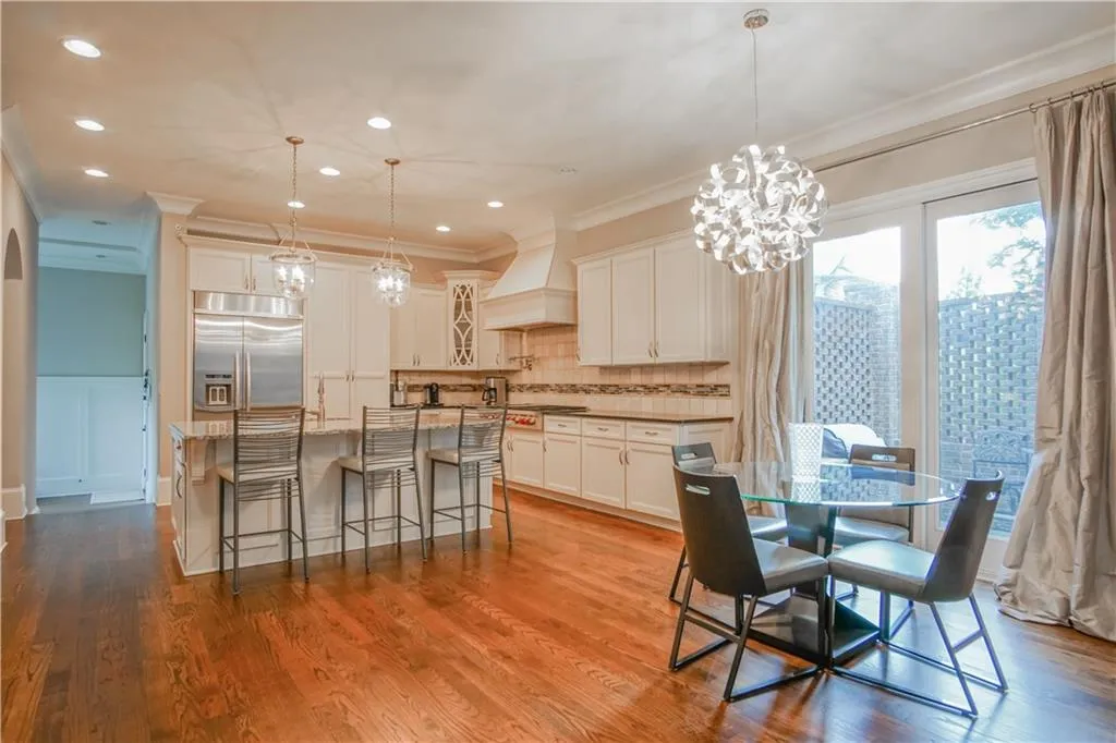 215 Penrith Place, Sandy Springs, Georgia 30350, 6 Bedrooms Bedrooms, ,6 BathroomsBathrooms,Residential,Sold,215 Penrith Place,6953832 215 Penrith Place, Sandy Springs, Georgia 30350, 6 Bedrooms Bedrooms, ,6 BathroomsBathrooms,Residential,Sold,215 Penrith Place,6953832