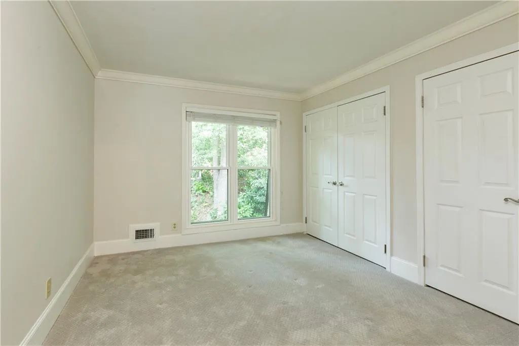 5700 Chemin De Vie, Sandy Springs, Georgia 30342, 3 Bedrooms Bedrooms, ,2 BathroomsBathrooms,Residential,Sold,5700 Chemin De Vie,7217461