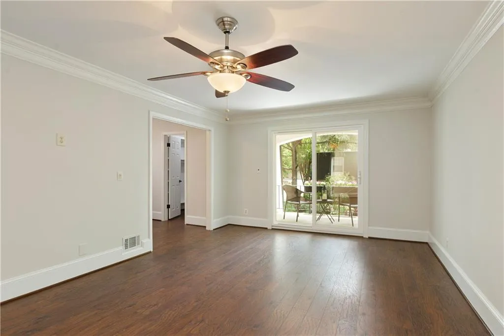 5700 Chemin De Vie, Sandy Springs, Georgia 30342, 3 Bedrooms Bedrooms, ,2 BathroomsBathrooms,Residential,Sold,5700 Chemin De Vie,7217461