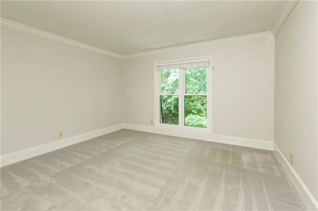 5700 Chemin De Vie, Sandy Springs, Georgia 30342, 3 Bedrooms Bedrooms, ,2 BathroomsBathrooms,Residential,Sold,5700 Chemin De Vie,7217461