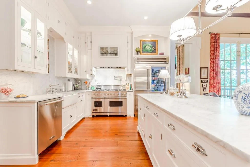 11 Ne The Croft Court Ne, Atlanta, Georgia 30342, 5 Bedrooms Bedrooms, ,4 BathroomsBathrooms,Residential,Sold,11 Ne The Croft Court Ne,6037510