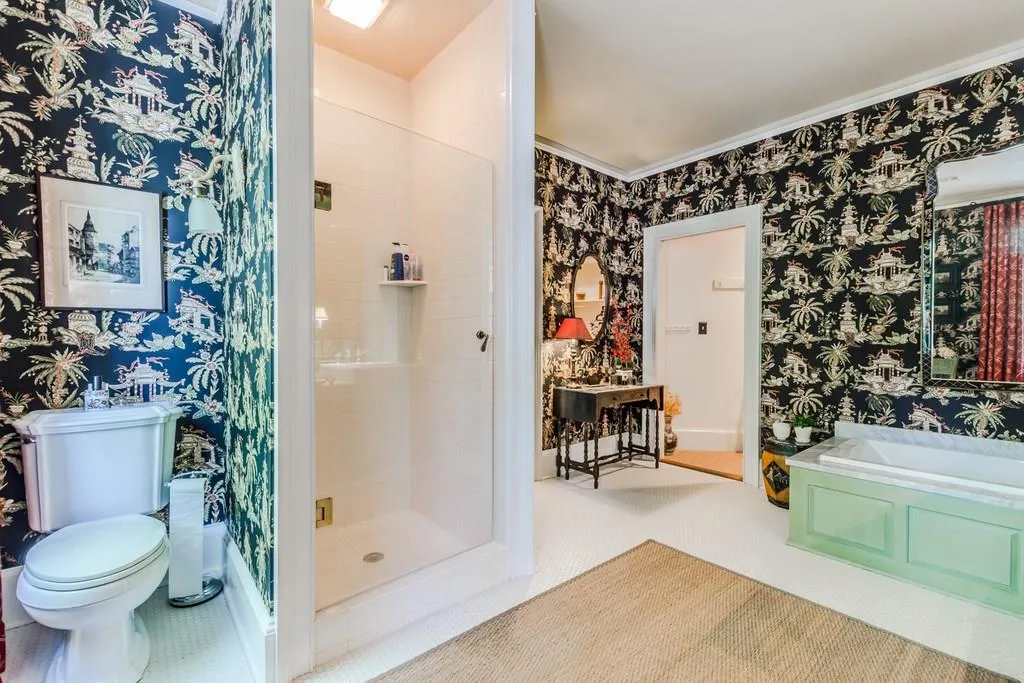 11 Ne The Croft Court Ne, Atlanta, Georgia 30342, 5 Bedrooms Bedrooms, ,4 BathroomsBathrooms,Residential,Sold,11 Ne The Croft Court Ne,6037510