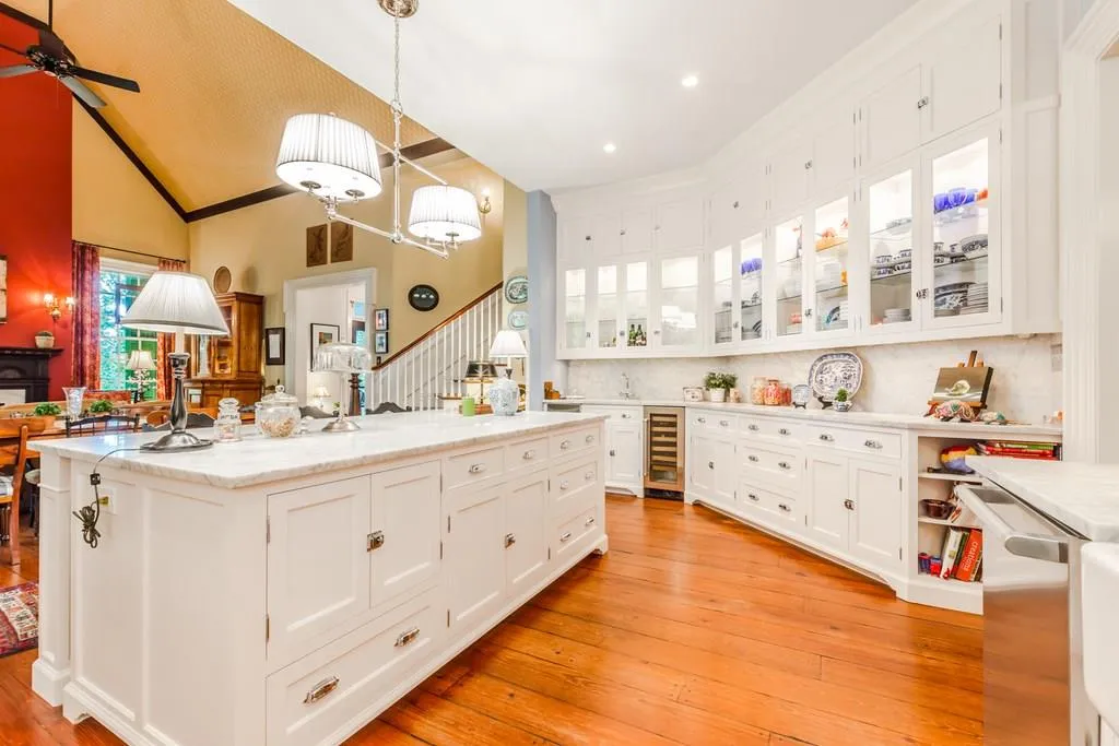 11 Ne The Croft Court Ne, Atlanta, Georgia 30342, 5 Bedrooms Bedrooms, ,4 BathroomsBathrooms,Residential,Sold,11 Ne The Croft Court Ne,6037510