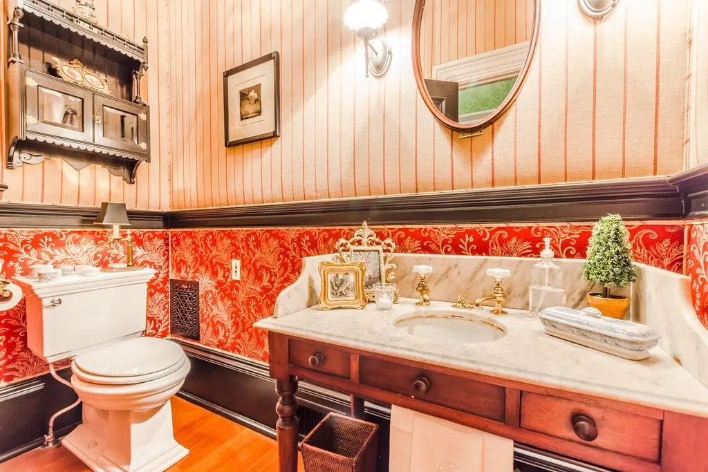 11 Ne The Croft Court Ne, Atlanta, Georgia 30342, 5 Bedrooms Bedrooms, ,4 BathroomsBathrooms,Residential,Sold,11 Ne The Croft Court Ne,6037510