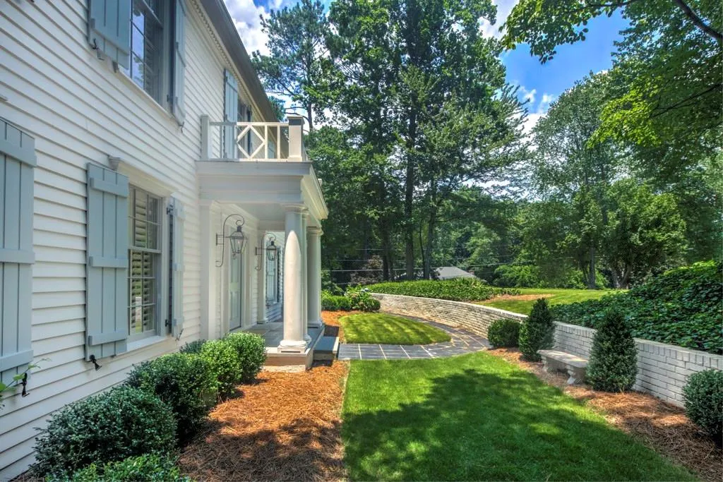 6190 Heards Creek Drive, Sandy Springs, Georgia 30328, 6 Bedrooms Bedrooms, ,4 BathroomsBathrooms,Residential,Sold,6190 Heards Creek Drive,5878854