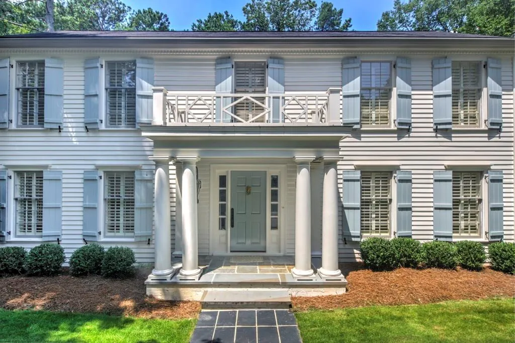 6190 Heards Creek Drive, Sandy Springs, Georgia 30328, 6 Bedrooms Bedrooms, ,4 BathroomsBathrooms,Residential,Sold,6190 Heards Creek Drive,5878854