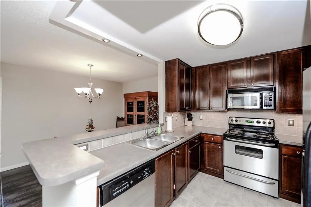 3650 Ashford Dunwoody Road Unit 618, Brookhaven, Georgia 30319, 2 Bedrooms Bedrooms, ,1 BathroomBathrooms,Residential,Sold,3650 Ashford Dunwoody Road Unit 618,5849543