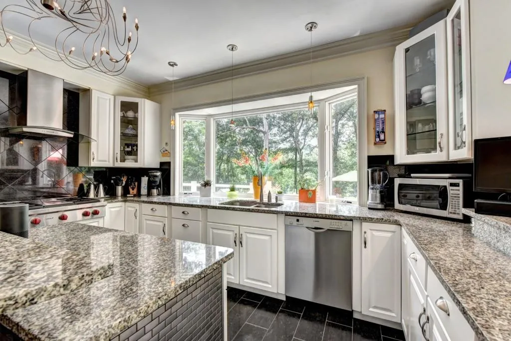 9667 Huntcliff Trace, Sandy Springs, Georgia 30350, 4 Bedrooms Bedrooms, ,4 BathroomsBathrooms,Residential,Sold,9667 Huntcliff Trace,5884492