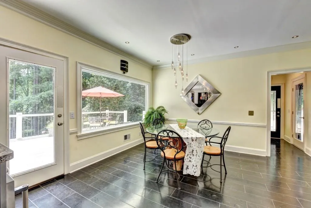 9667 Huntcliff Trace, Sandy Springs, Georgia 30350, 4 Bedrooms Bedrooms, ,4 BathroomsBathrooms,Residential,Sold,9667 Huntcliff Trace,5884492
