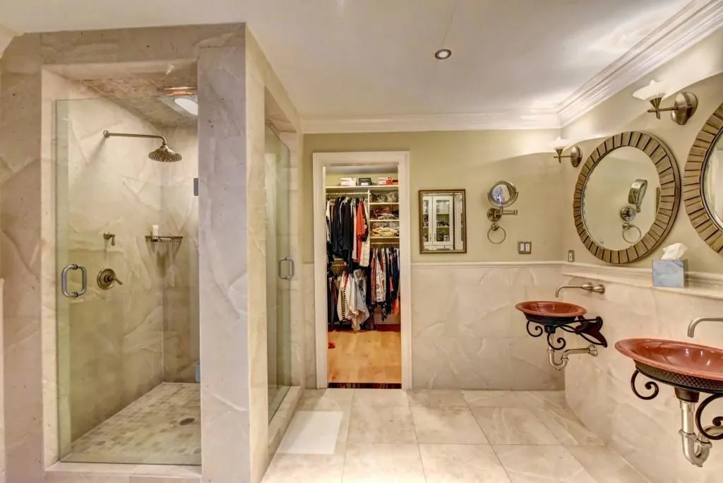 9667 Huntcliff Trace, Sandy Springs, Georgia 30350, 4 Bedrooms Bedrooms, ,4 BathroomsBathrooms,Residential,Sold,9667 Huntcliff Trace,5884492